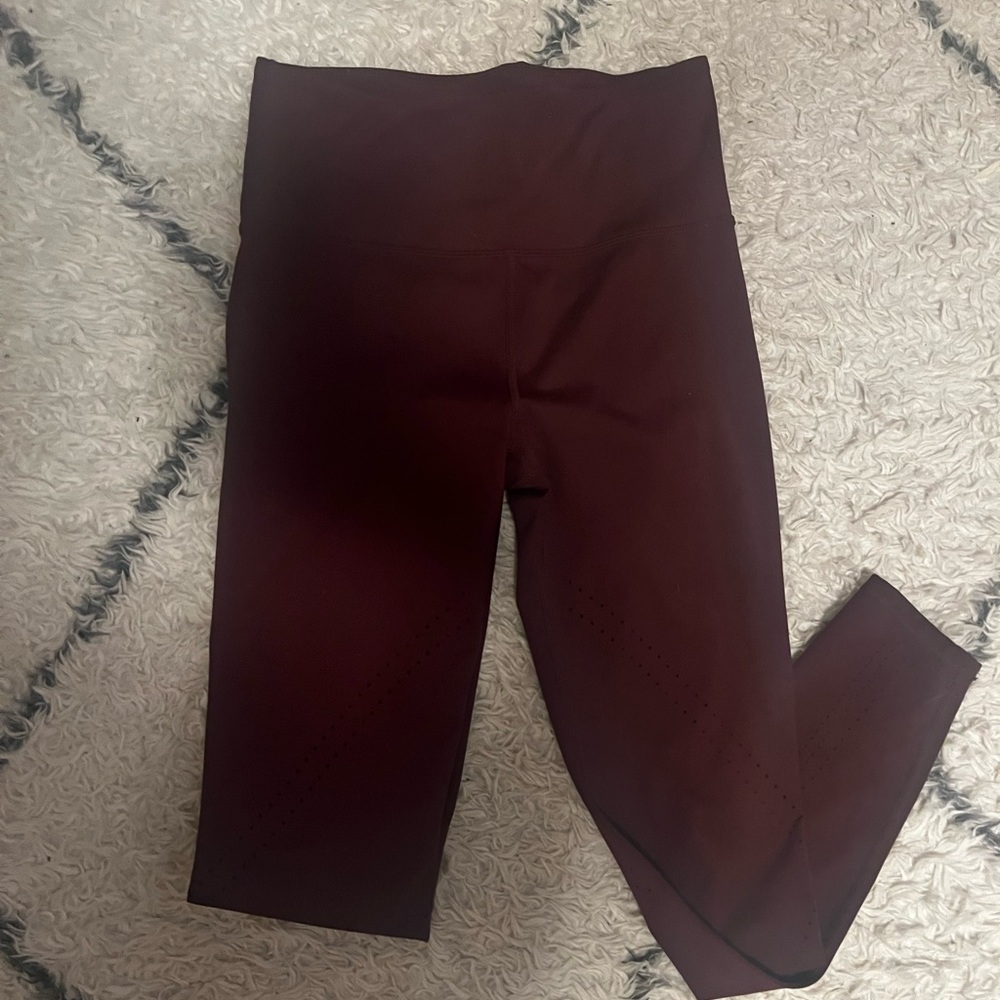 Maroon leggings